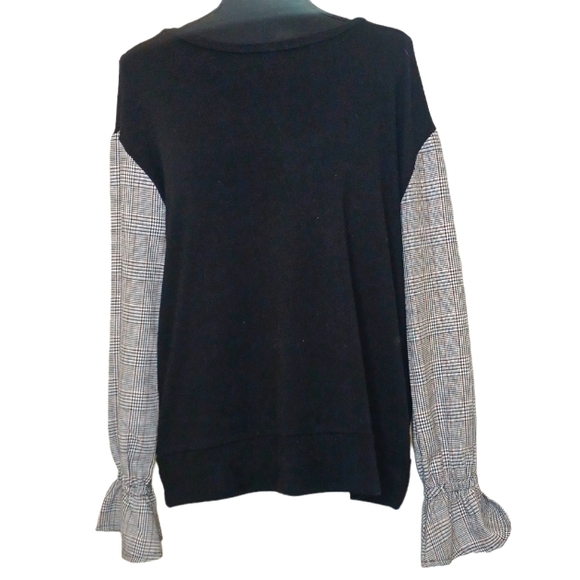 Design Lab Lord & Taylor Women's Twofer Ruffle Sleeve Sweater Top Sz Med - Picture 1 of 8